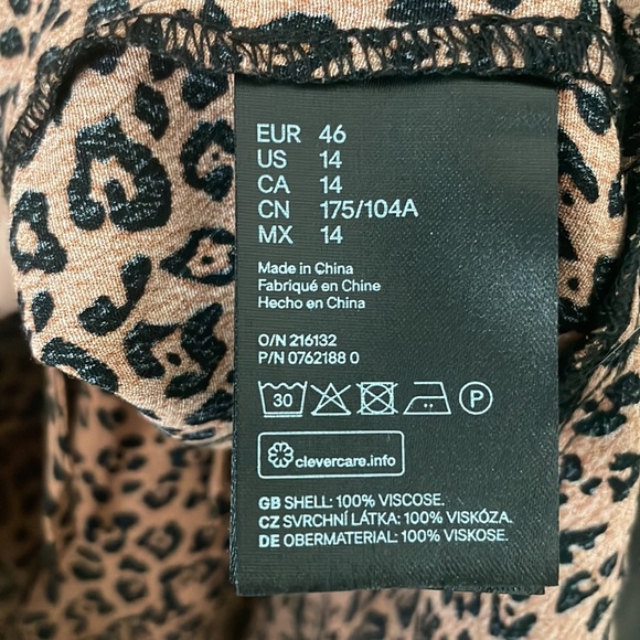 H&M Cheetah Crop Tank - Picture 4 of 4